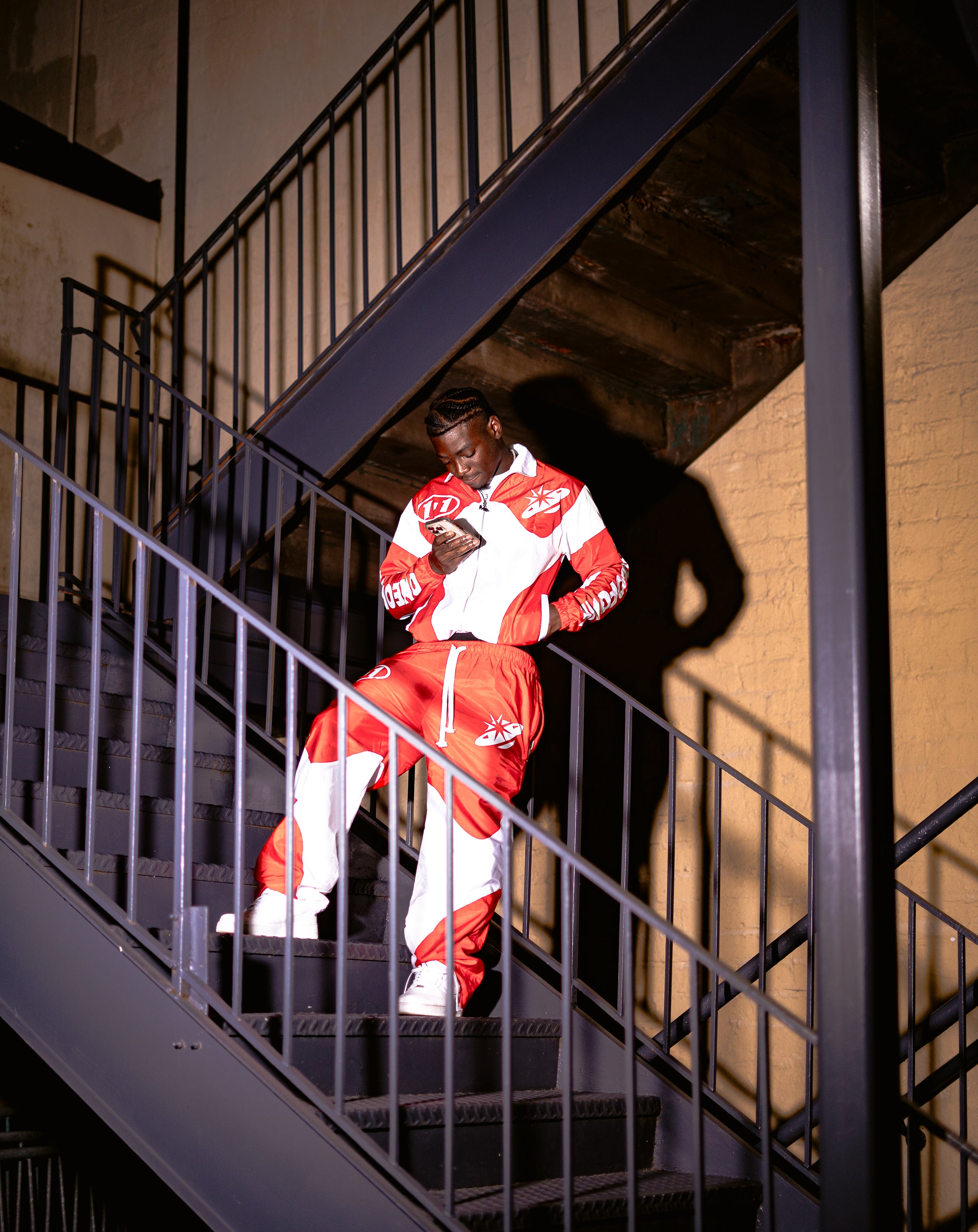 “ONEOFONE” RED WINDBREAKER SET